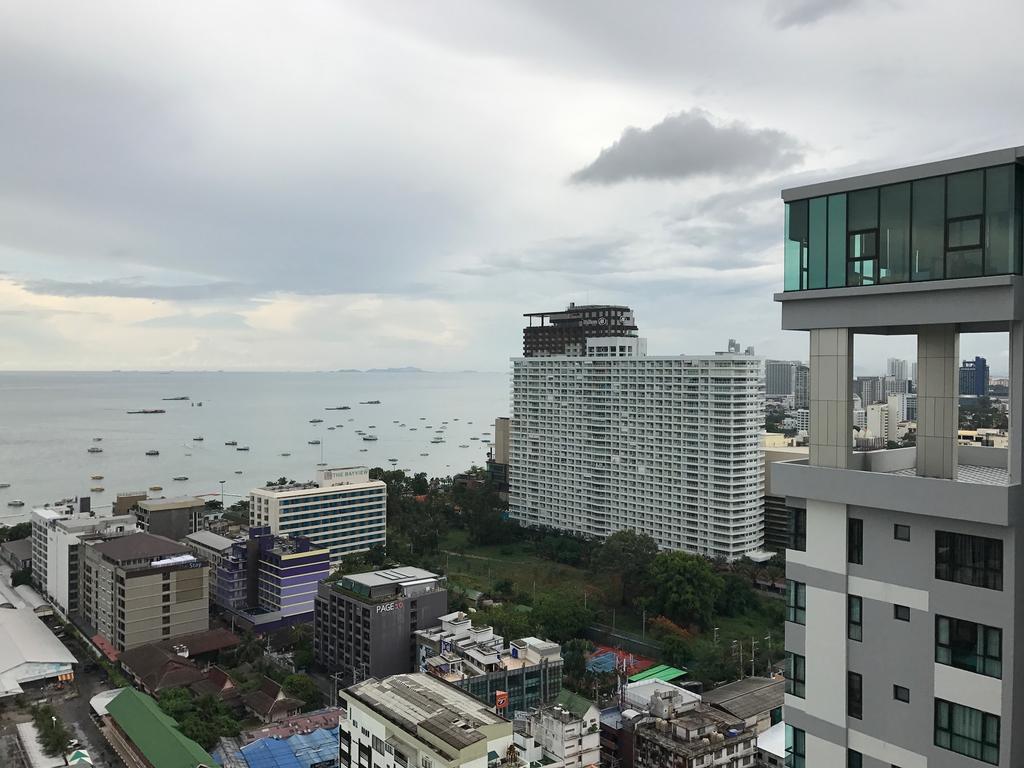 파타야 The Base Highfl Seaview 아파트 외부 사진